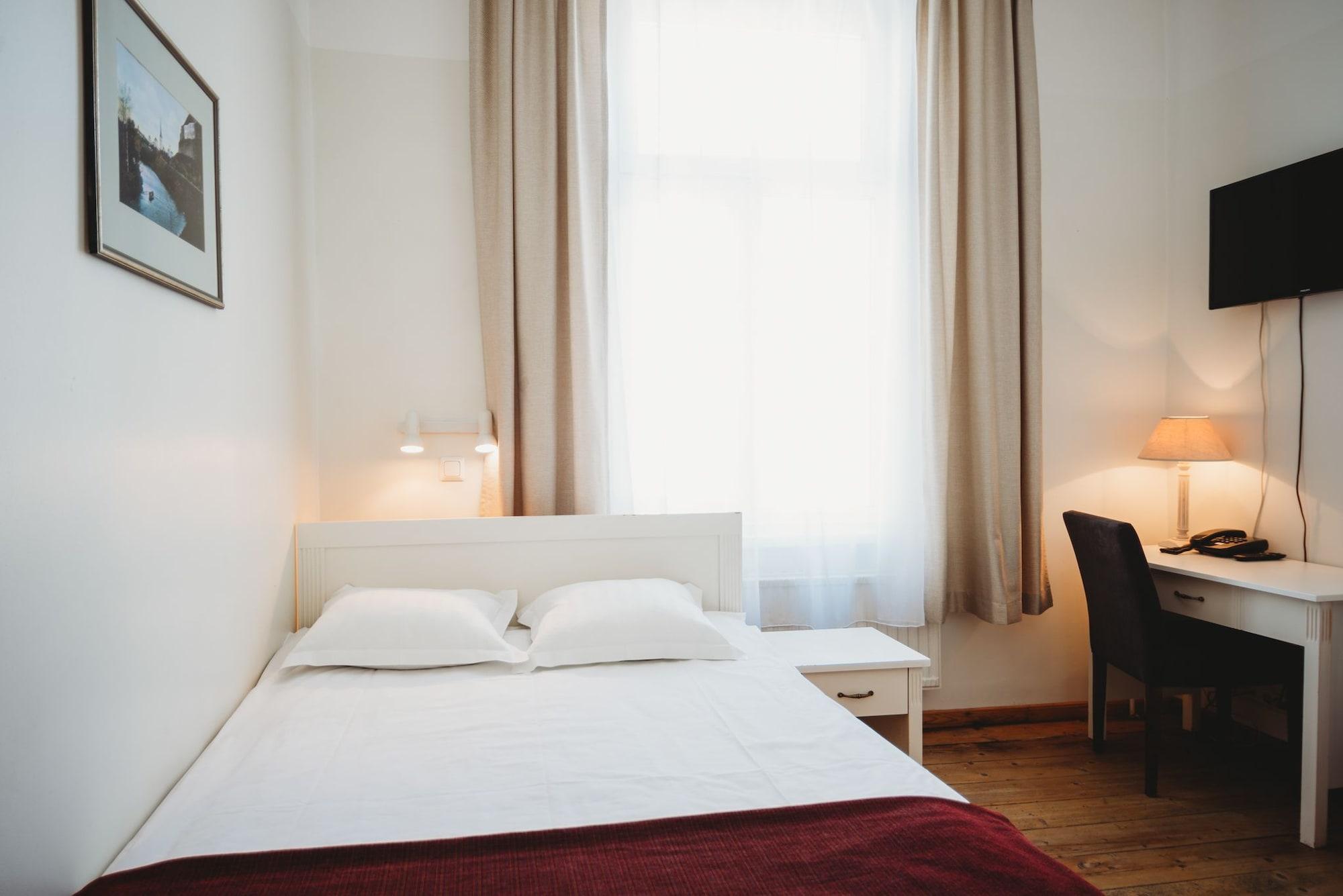 Economy Hotel Tallinn Kültér fotó