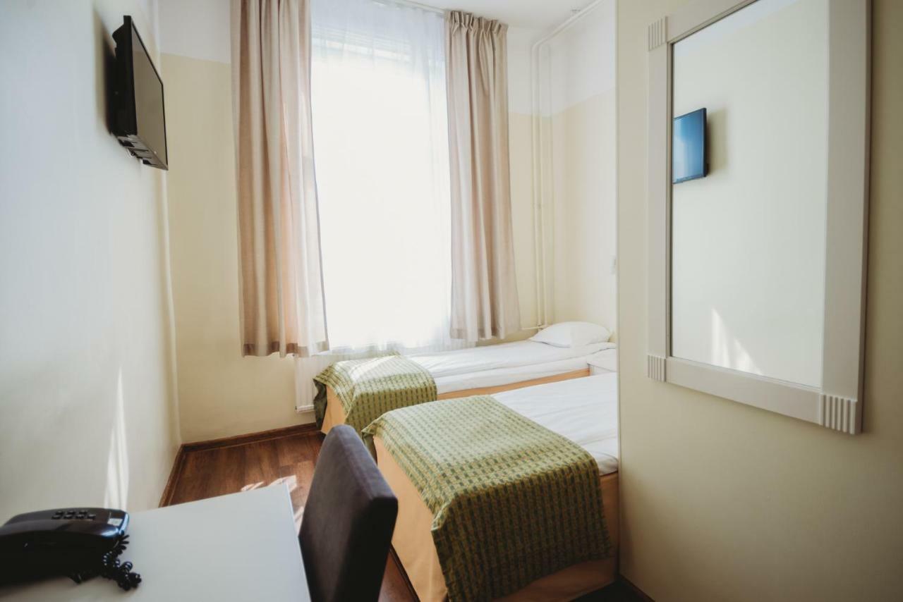 Economy Hotel Tallinn Kültér fotó