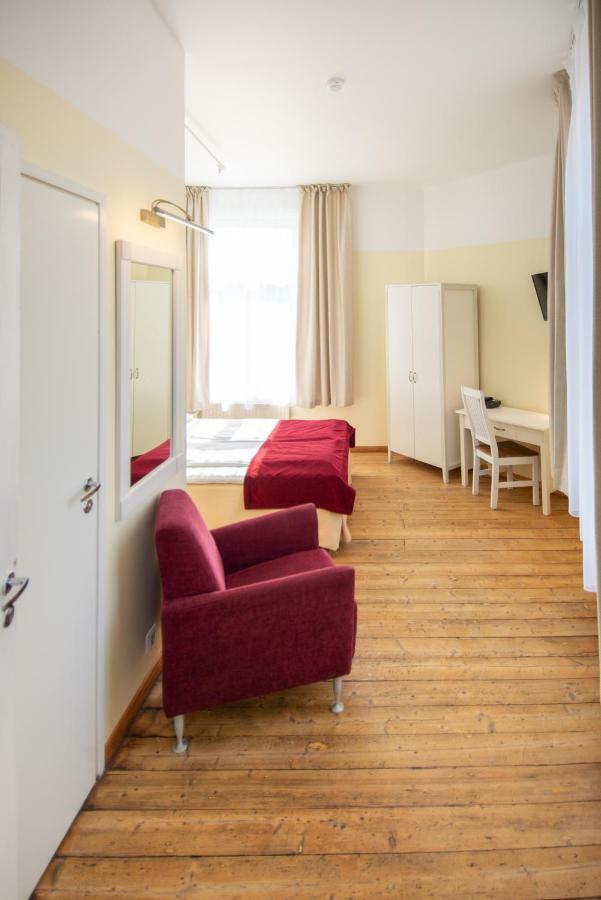 Economy Hotel Tallinn Kültér fotó